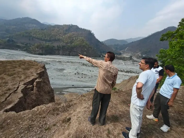 dm-navneet-pandey-barish-se-pahle-aapda-prabandhan-ka-nirikshan
